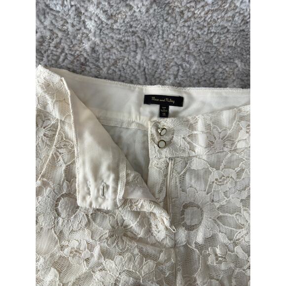 Max and Riley Size M Floral Lace Flat Front Shorts Ivory Button Zip Pockets - Picture 8 of 11